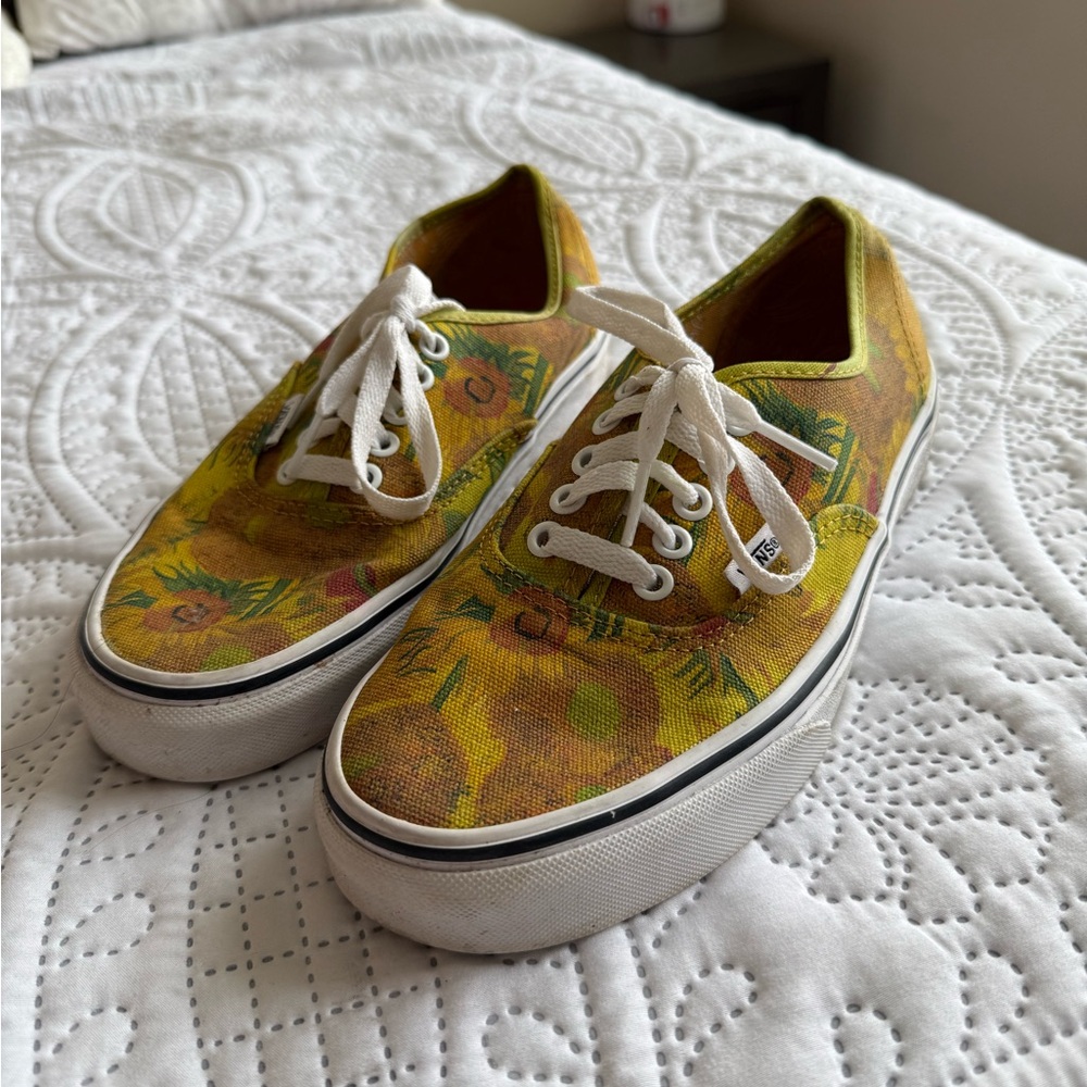 LIMITED EDITION VAN GOGH VANS SIZE 8.5